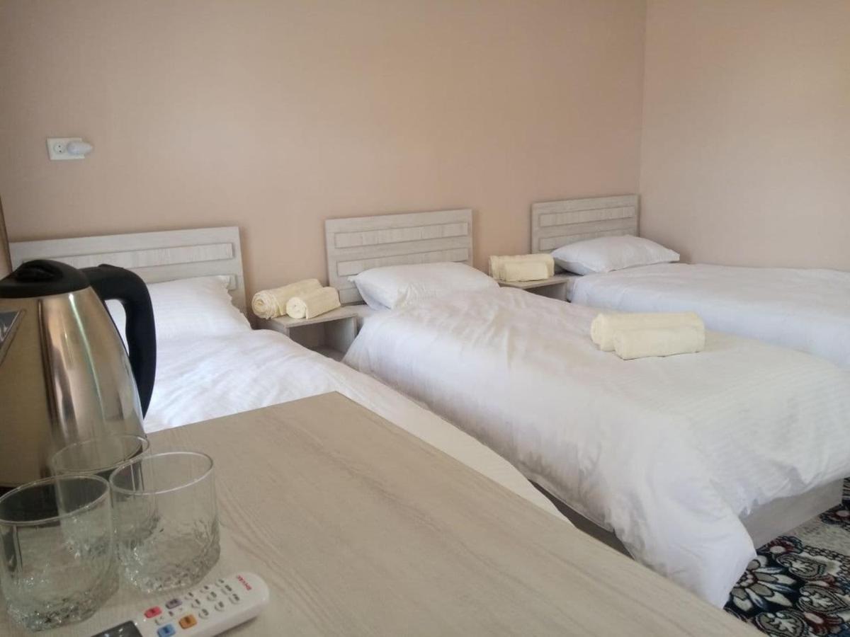 Istirohat Guest House Samarcanda Exterior foto